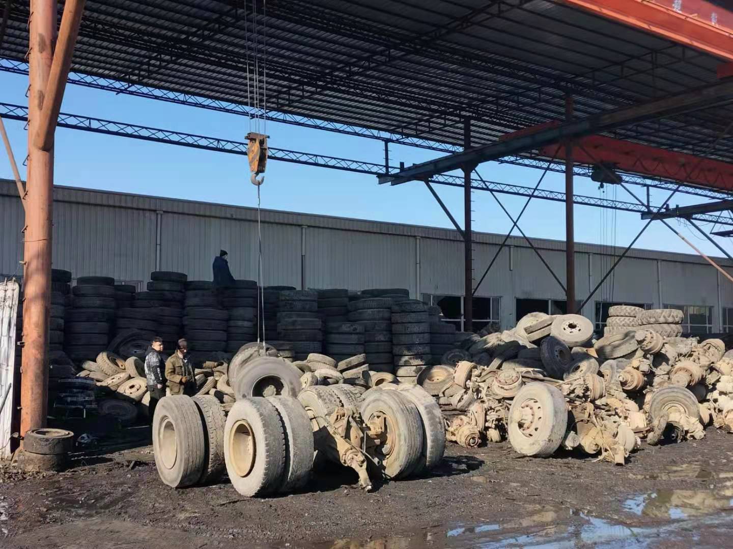 北京大石河汽车解体厂分享汽车为什么爆胎?